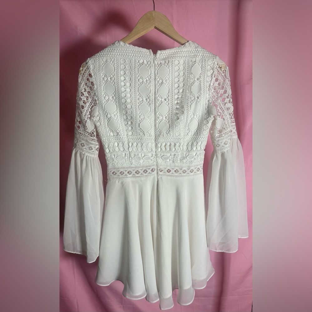 Two Sisters White Lace Crochet V-Neck Boho Dress Size 4/Small - Picture 4 of 4